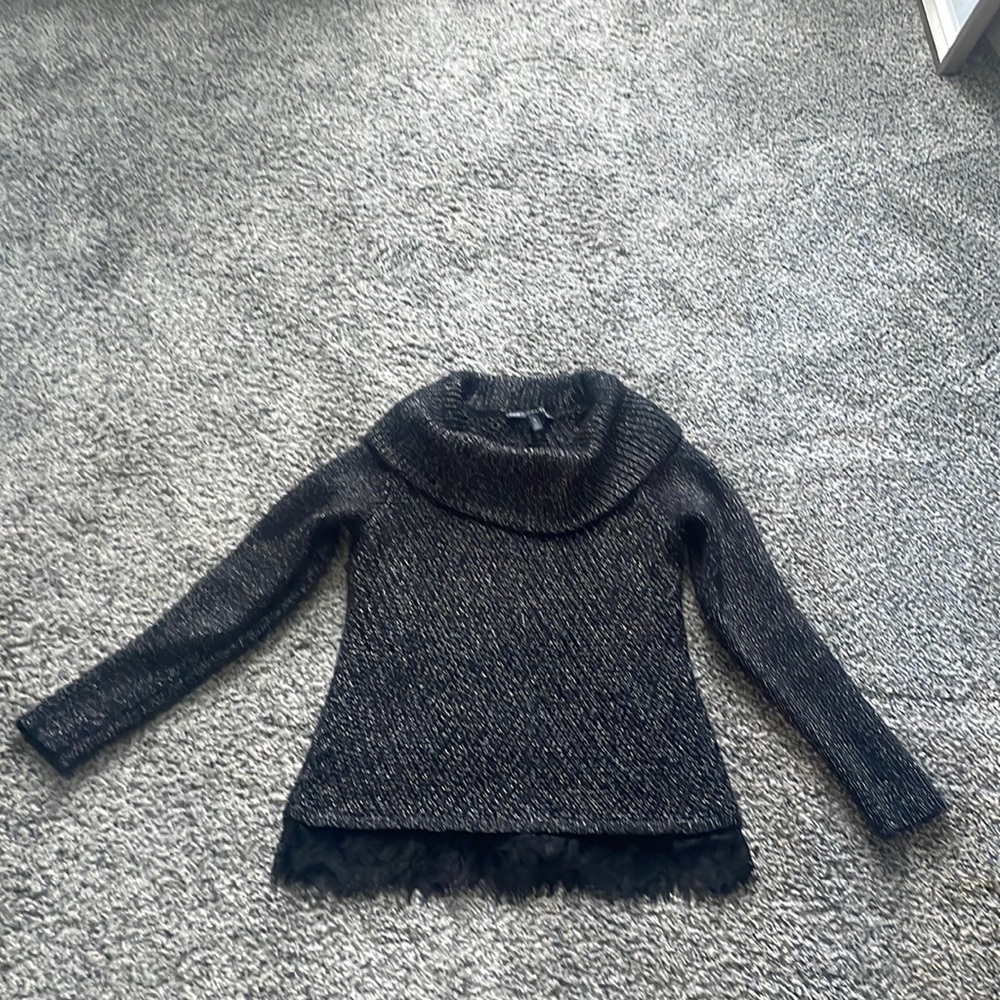 Beautiful holiday sweater!